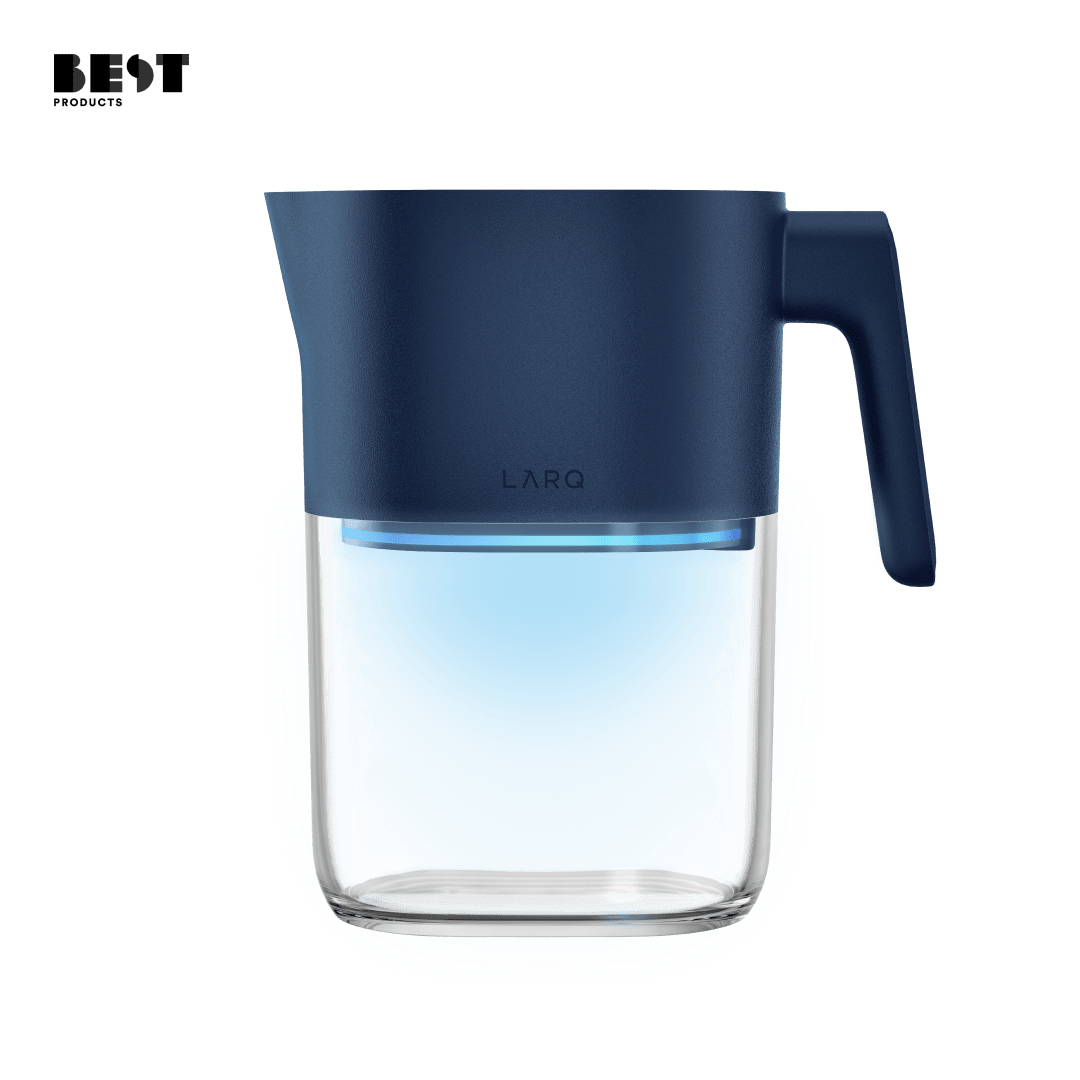 LARQ PureVis carafe filtrante UV-C Monaco Blue fond blanc